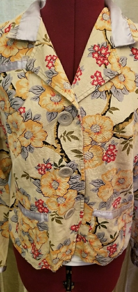 Neesh by D.A.R. Floral Linen Button down jacket